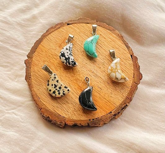 Stone moon charm pendants 20 mm