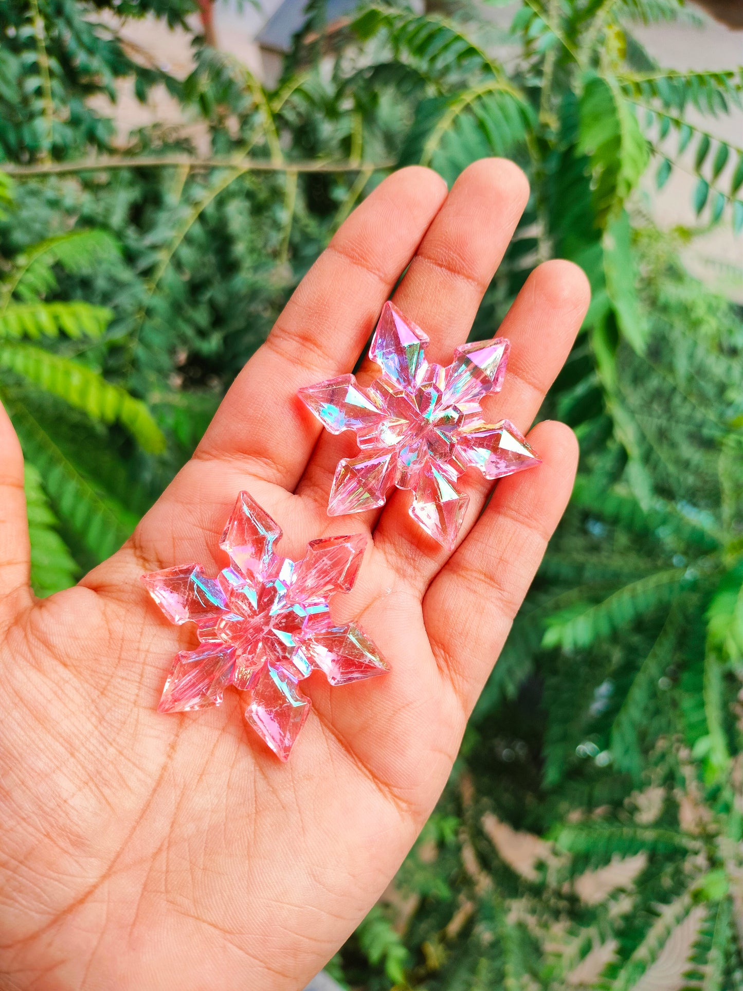 Holographic snowflake beads large