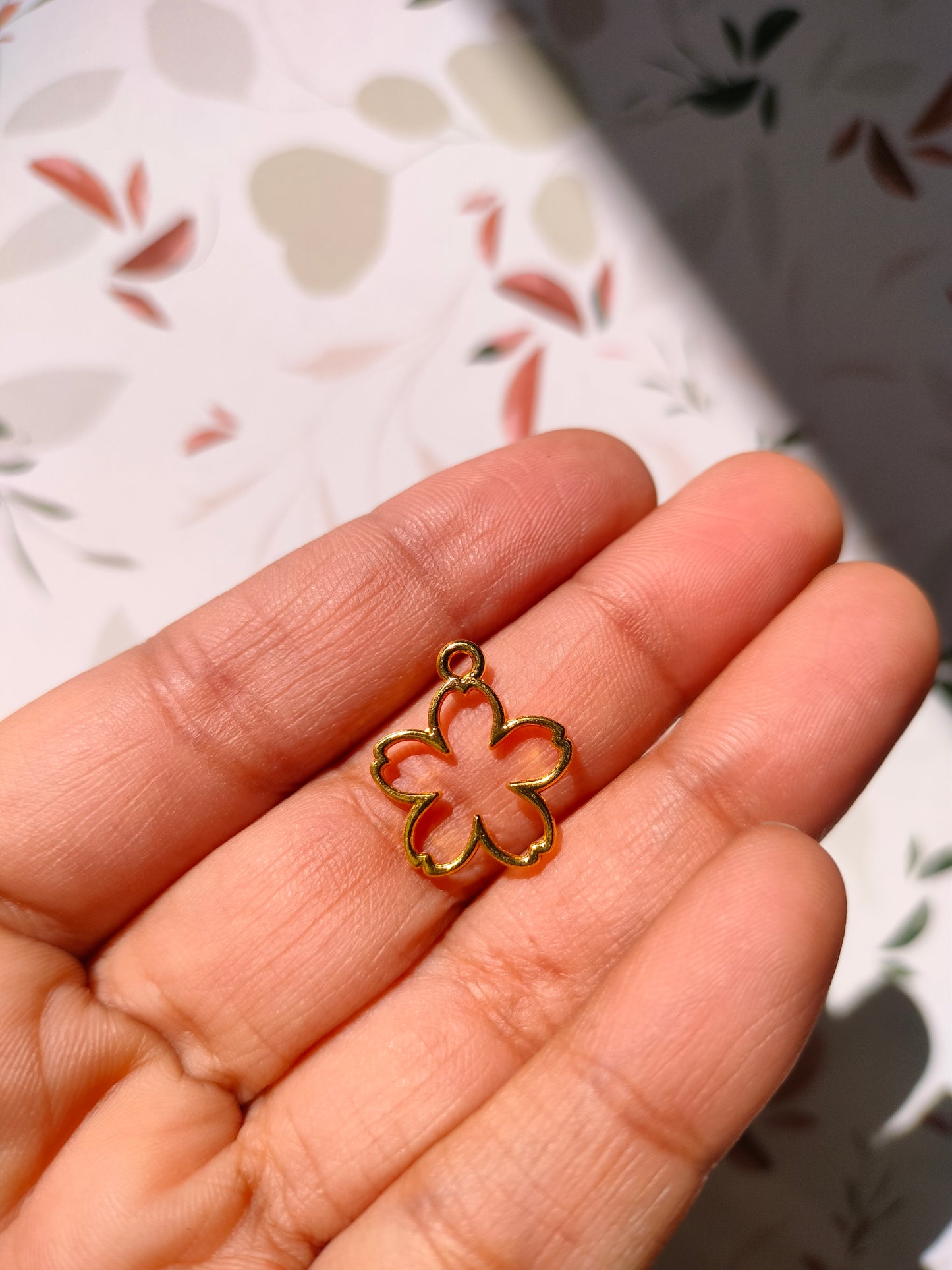 Sakura Flower Bezel |17*15 mm |Pendant | Resin Alloy Jewelry Making