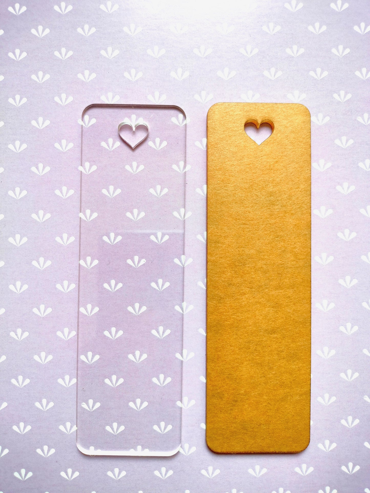 Acrylic Book Mark Base Heart